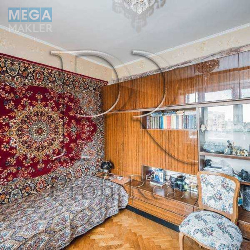 Продаж 3 кімнатної квартири (80/49/9), 10 пов. 12 пов. будинку, <a class="location-link" href="/kiev/" title="Недвижимость Київ">Київ</a>, <a class="location-link" href="/kiev/pecherskij/" title="Недвижимость Печерський район">Печерський р-н</a>, вулиця Михайла Омеляновича-Павленка, 11 (изображение 5)