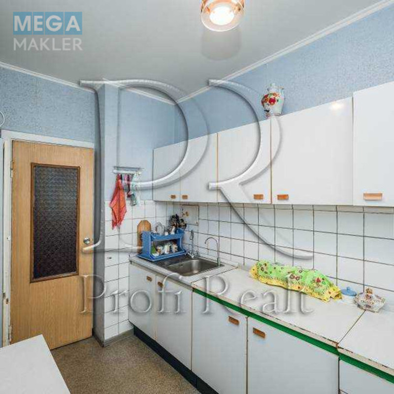 Продаж 3 кімнатної квартири (80/49/9), 10 пов. 12 пов. будинку, <a class="location-link" href="/kiev/" title="Недвижимость Київ">Київ</a>, <a class="location-link" href="/kiev/pecherskij/" title="Недвижимость Печерський район">Печерський р-н</a>, вулиця Михайла Омеляновича-Павленка, 11 (изображение 10)