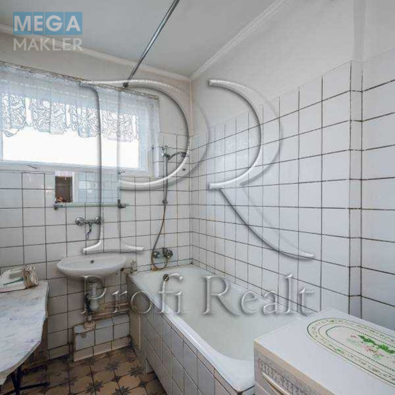 Продаж 3 кімнатної квартири (80/49/9), 10 пов. 12 пов. будинку, <a class="location-link" href="/kiev/" title="Недвижимость Київ">Київ</a>, <a class="location-link" href="/kiev/pecherskij/" title="Недвижимость Печерський район">Печерський р-н</a>, вулиця Михайла Омеляновича-Павленка, 11 (изображение 11)