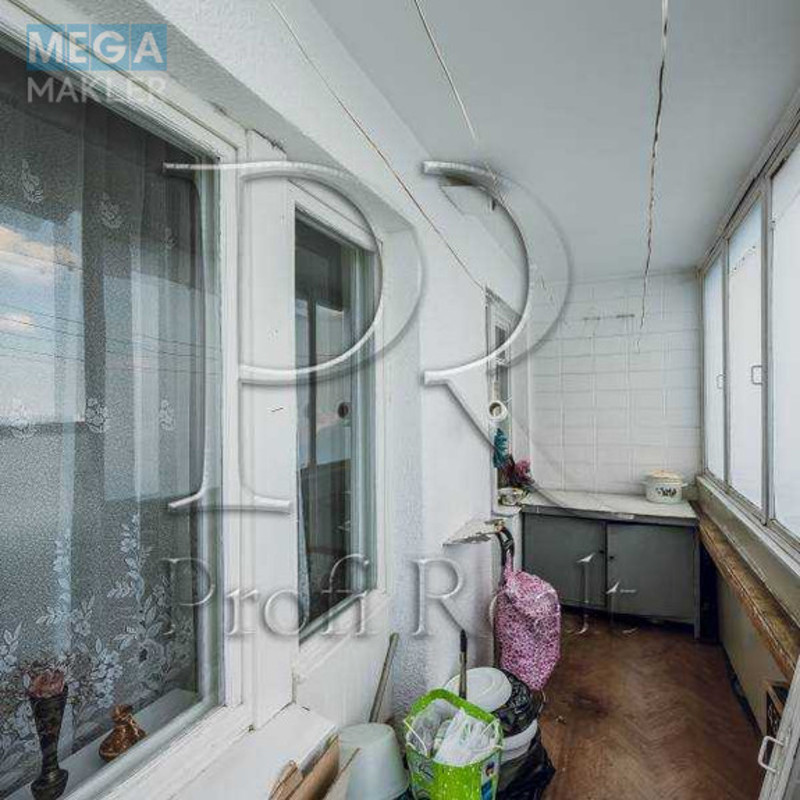 Продаж 3 кімнатної квартири (80/49/9), 10 пов. 12 пов. будинку, <a class="location-link" href="/kiev/" title="Недвижимость Київ">Київ</a>, <a class="location-link" href="/kiev/pecherskij/" title="Недвижимость Печерський район">Печерський р-н</a>, вулиця Михайла Омеляновича-Павленка, 11 (изображение 15)