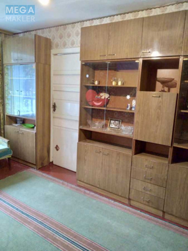 Оренда 3 кімнатної квартири, <a class="location-link" href="/kiev/" title="Недвижимость Київ">Київ</a>, <a class="location-link" href="/kiev/svyatoshinskij/" title="Недвижимость Святошинський район">Святошинський р-н</a>, Клавдиевская ул., 32/4 (изображение 9)