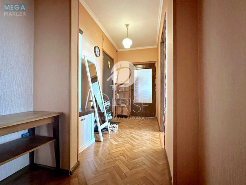 Продаж 2 кімнатної квартири (51/30/12), 12 пов. 16 пов. будинку, <a class="location-link" href="/kiev/" title="Недвижимость Київ">Київ</a>, <a class="location-link" href="/kiev/svyatoshinskij/" title="Недвижимость Святошинський район">Святошинський р-н</a>, Якуба Коласа вул., 23Б (изображение 4)
