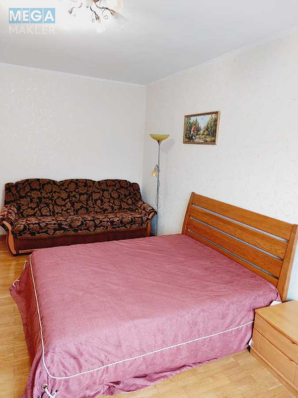 Оренда 2 кімнатної квартири, <a class="location-link" href="/kiev/" title="Недвижимость Київ">Київ</a>, <a class="location-link" href="/kiev/darnickij/" title="Недвижимость Дарницький район">Дарницький р-н</a>, Анны Ахматовой ул., 15 (изображение 2)