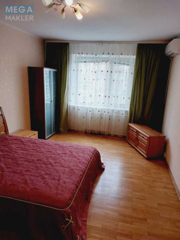 Оренда 2 кімнатної квартири, <a class="location-link" href="/kiev/" title="Недвижимость Київ">Київ</a>, <a class="location-link" href="/kiev/darnickij/" title="Недвижимость Дарницький район">Дарницький р-н</a>, Анны Ахматовой ул., 15 (изображение 3)