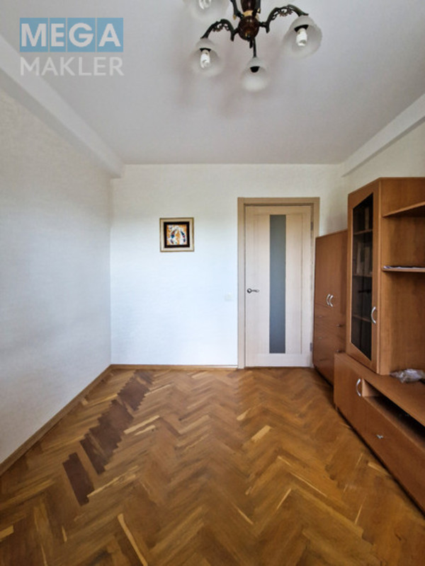 Оренда 3 кімнатної квартири, стандарт, <a class="location-link" href="/kiev/" title="Недвижимость Київ">Київ</a>, <a class="location-link" href="/kiev/desnyanskij/" title="Недвижимость Деснянський район">Деснянський р-н</a>, Ореста Левицького,23 ( <img src="https://megamakler.com.ua/metro/ff0000.gif" alt="" class="metro" /> м. Лесная, 10хв ) (изображение 2)