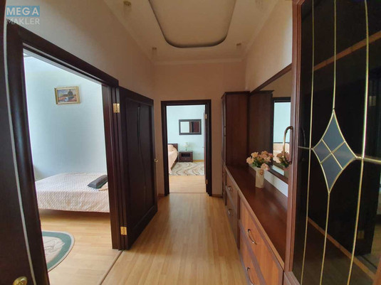 Оренда 3 кімнатної квартири, <a class="location-link" href="/kiev/" title="Недвижимость Київ">Київ</a>, <a class="location-link" href="/kiev/pecherskij/" title="Недвижимость Печерський район">Печерський р-н</a>, Євгена Коновальця вул., 32б (изображение 6)