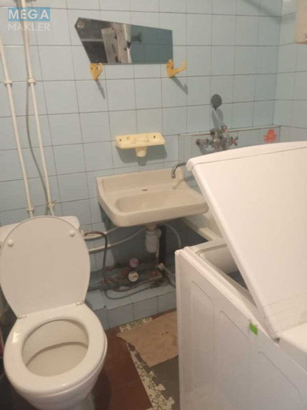 Оренда 1 кімнатної квартири, <a class="location-link" href="/kiev/" title="Недвижимость Київ">Київ</a>, <a class="location-link" href="/kiev/solomenskij/" title="Недвижимость Солом'янський район">Солом'янський р-н</a>, Западная ул., 2/1 (изображение 6)