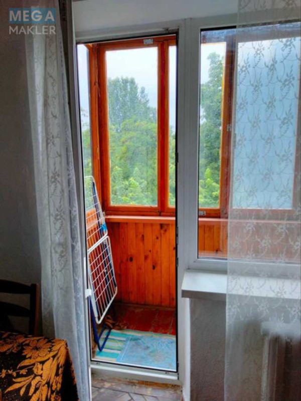 Оренда 2 кімнатної квартири, <a class="location-link" href="/kiev/" title="Недвижимость Київ">Київ</a>, <a class="location-link" href="/kiev/shevchenkovskij/" title="Недвижимость Шевченківський район">Шевченківський р-н</a>, Салютна вул., 25 (изображение 7)