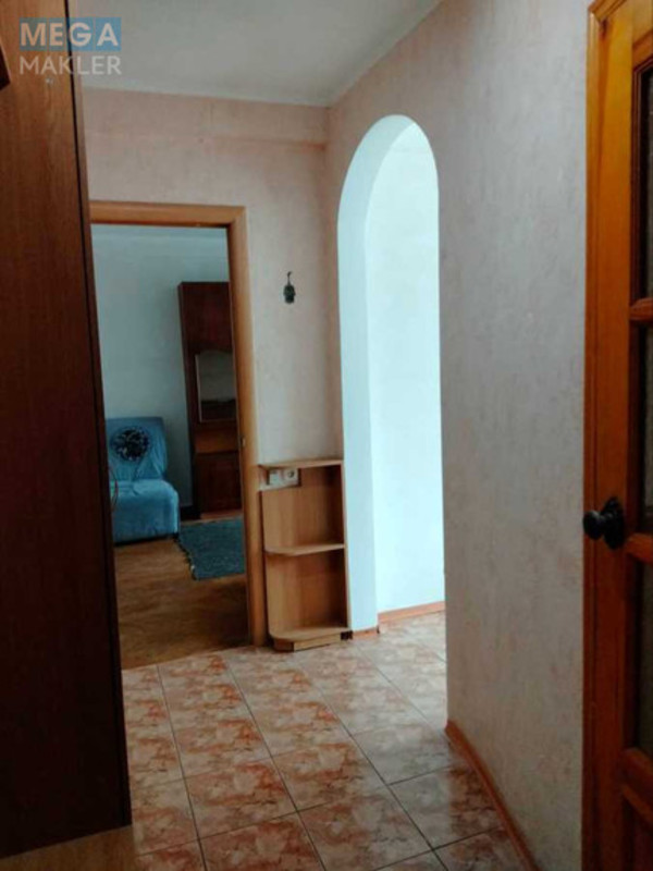 Оренда 2 кімнатної квартири, <a class="location-link" href="/kiev/" title="Недвижимость Київ">Київ</a>, <a class="location-link" href="/kiev/shevchenkovskij/" title="Недвижимость Шевченківський район">Шевченківський р-н</a>, Салютна вул., 25 (изображение 11)