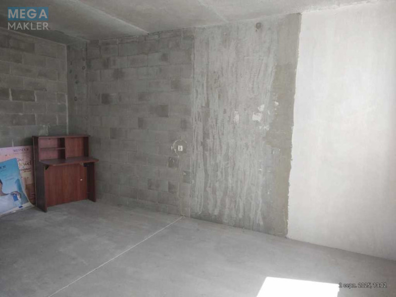 Продаж 1 кімнатної квартири (54/?/25), 10 пов. 22 пов. будинку, <a class="location-link" href="/kiev/" title="Недвижимость Київ">Київ</a>, <a class="location-link" href="/kiev/podolskij/" title="Недвижимость Подільський район">Подільський р-н</a>, Вишгородська вул., 45 (изображение 10)