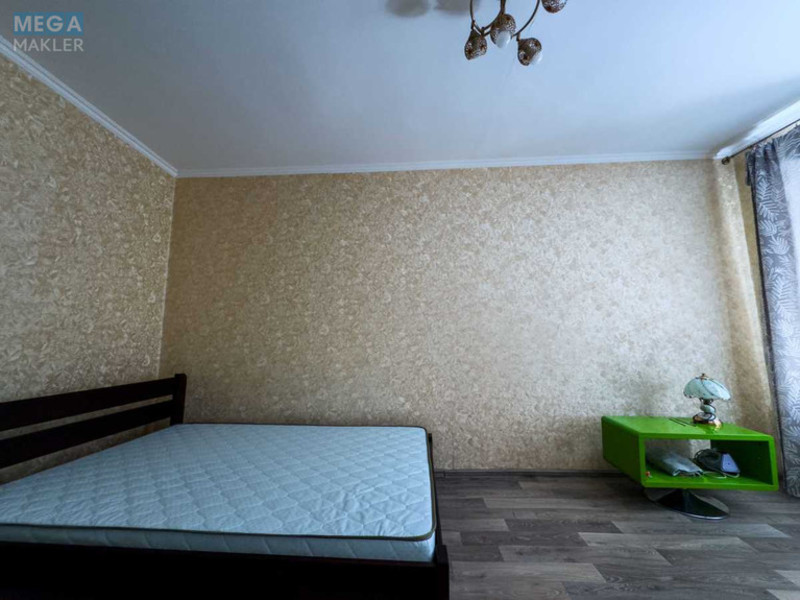 Оренда 1 кімнатної квартири, <a class="location-link" href="/odessa/" title="Недвижимость Одеса">Одеса</a>, <a class="location-link" href="/odessa/primorskij/" title="Недвижимость Приморський район">Приморський р-н</a>, Соборная площадь, 12 (изображение 2)