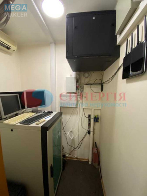 Продаж комерційної нерухомості, 360&nbsp;кв.м, под офис, <a class="location-link" href="/kiev/" title="Недвижимость Київ">Київ</a>, <a class="location-link" href="/kiev/svyatoshinskij/" title="Недвижимость Святошинский район">Святошинский р-н</a>, Костя Гордієнка пров., 2а (изображение 13)
