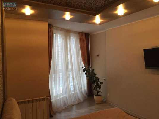 Оренда 2 кімнатної квартири, <a class="location-link" href="/kiev/" title="Недвижимость Київ">Київ</a>, <a class="location-link" href="/kiev/darnickij/" title="Недвижимость Дарницький район">Дарницький р-н</a>, Днепровская наб., 19А (изображение 2)