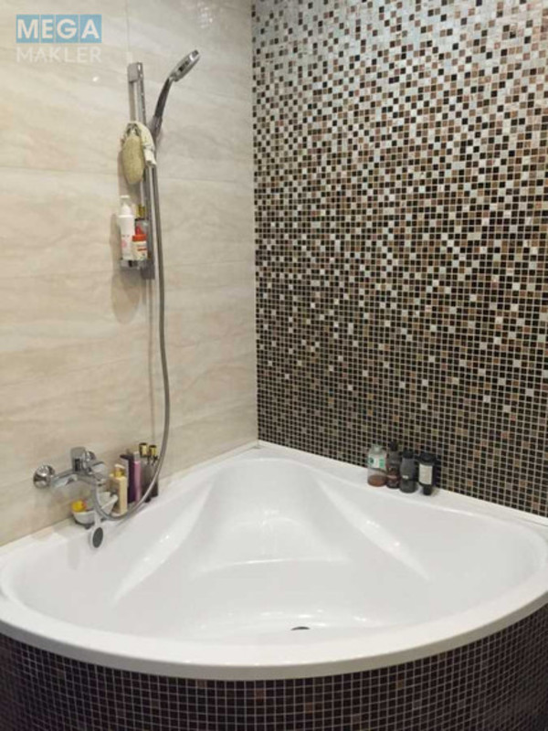 Оренда 2 кімнатної квартири, <a class="location-link" href="/kiev/" title="Недвижимость Київ">Київ</a>, <a class="location-link" href="/kiev/darnickij/" title="Недвижимость Дарницький район">Дарницький р-н</a>, Днепровская наб., 19А (изображение 9)