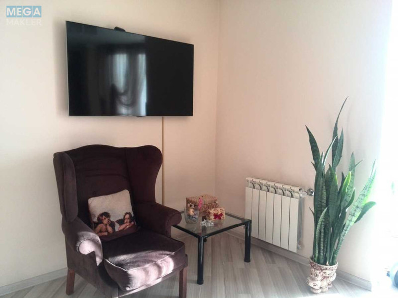 Оренда 2 кімнатної квартири, <a class="location-link" href="/kiev/" title="Недвижимость Київ">Київ</a>, <a class="location-link" href="/kiev/darnickij/" title="Недвижимость Дарницький район">Дарницький р-н</a>, Днепровская наб., 19А (изображение 17)