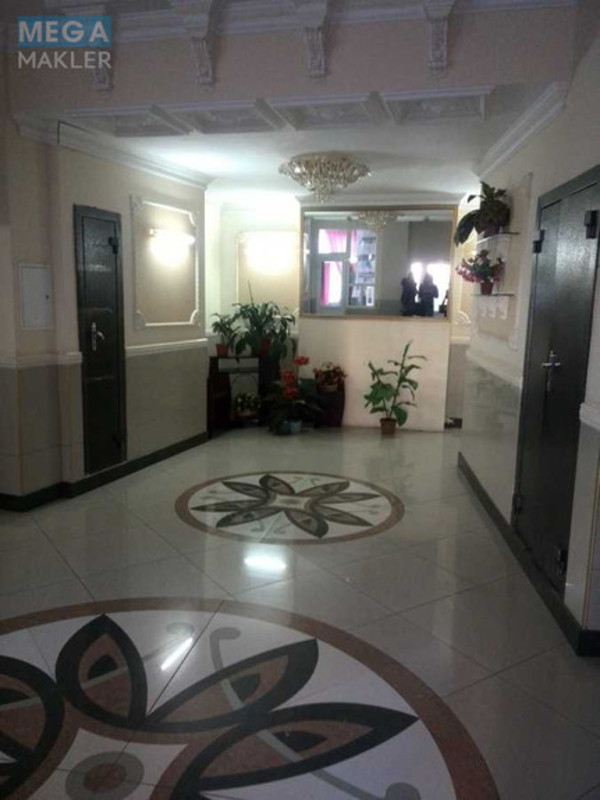Оренда 2 кімнатної квартири, <a class="location-link" href="/kiev/" title="Недвижимость Київ">Київ</a>, <a class="location-link" href="/kiev/darnickij/" title="Недвижимость Дарницький район">Дарницький р-н</a>, Днепровская наб., 19А (изображение 25)