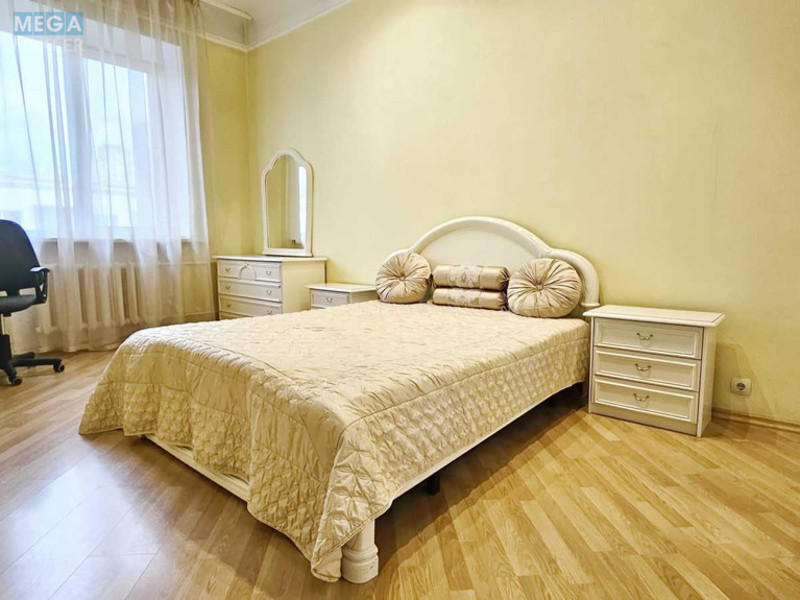 Оренда 2 кімнатної квартири, <a class="location-link" href="/kiev/" title="Недвижимость Київ">Київ</a>, <a class="location-link" href="/kiev/goloseevskij/" title="Недвижимость Голосіївський район">Голосіївський р-н</a>, Велика Васильківська вул., 132 (изображение 3)