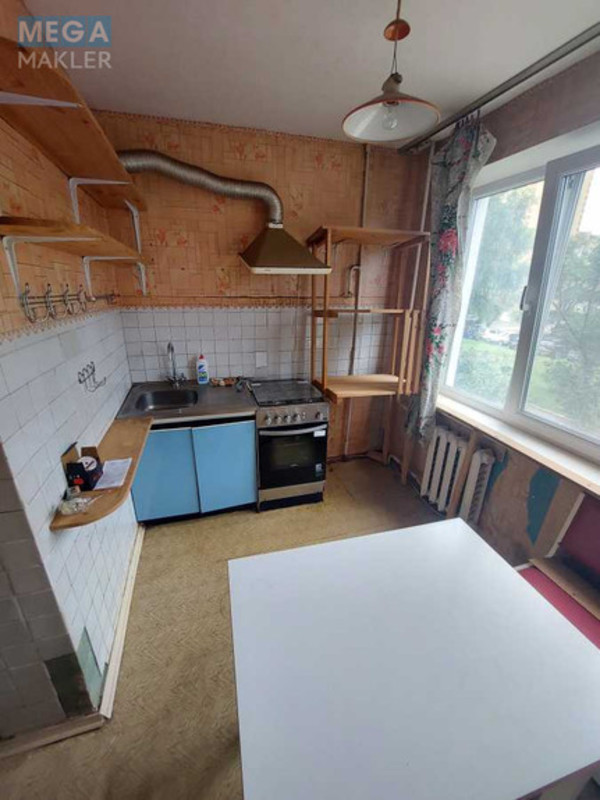 Продаж 3 кімнатної квартири (66/43/8), 2 пов. 9 пов. будинку, <a class="location-link" href="/kiev/" title="Недвижимость Київ">Київ</a>, <a class="location-link" href="/kiev/obolonskij/" title="Недвижимость Оболонський район">Оболонський р-н</a>, Иорданская ул., 24 (изображение 4)