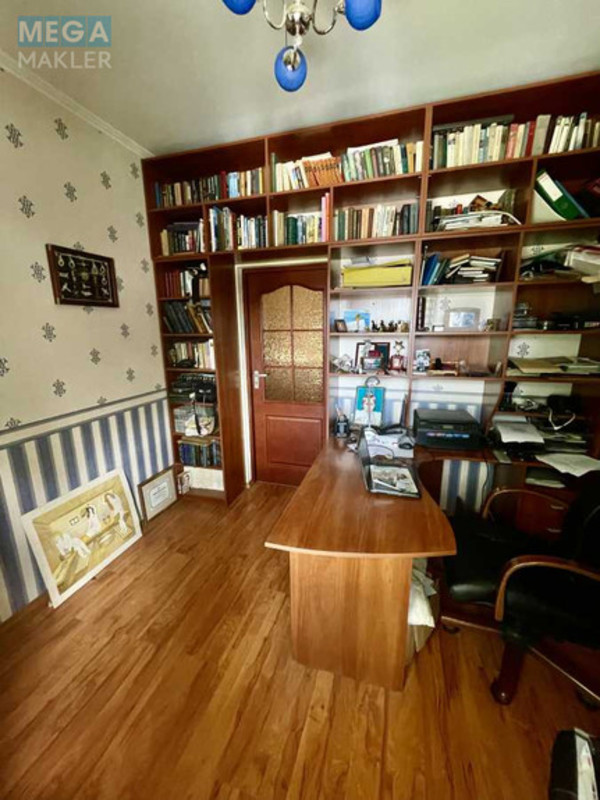 Продаж дома, 2&nbsp;поверху, 250&nbsp;кв.м, 5&nbsp;кімнат, ділянка 12&nbsp;соток, <a class="location-link" href="/petropavlovskaya-borshagovka/" title="Недвижимость Петропавлівська Борщагівка">Петропавлівська Борщагівка</a>, Борщагівська, 67 (изображение 17)