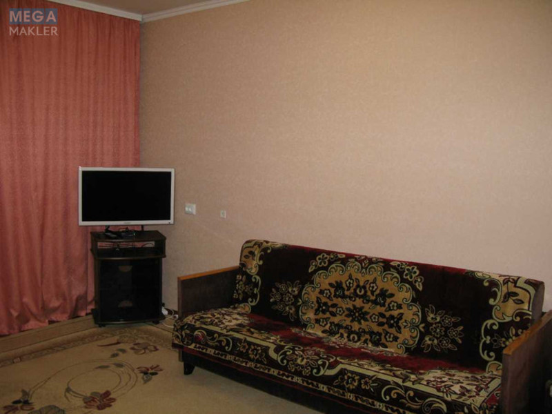 Оренда 1 кімнатної квартири, <a class="location-link" href="/kiev/" title="Недвижимость Київ">Київ</a>, <a class="location-link" href="/kiev/desnyanskij/" title="Недвижимость Деснянський район">Деснянський р-н</a>, Милославська вул. (изображение 7)