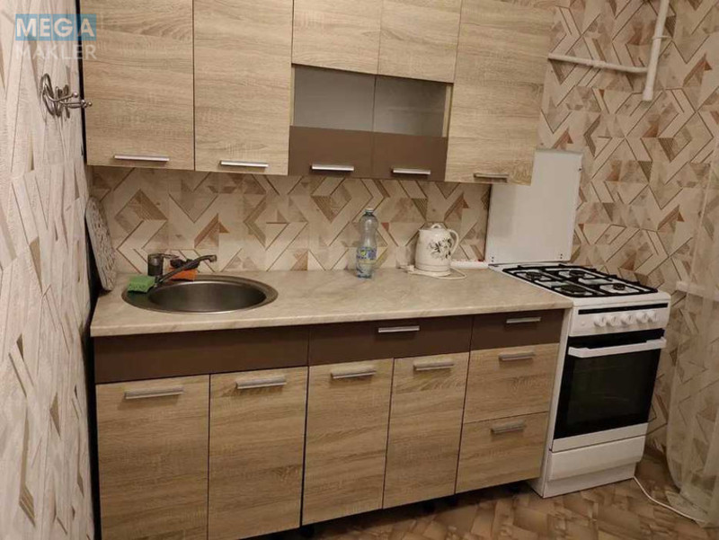 Оренда 1 кімнатної квартири, <a class="location-link" href="/kiev/" title="Недвижимость Київ">Київ</a>, <a class="location-link" href="/kiev/dneprovskij/" title="Недвижимость Дніпровський район">Дніпровський р-н</a>, Пожарського вул., 11 (изображение 3)