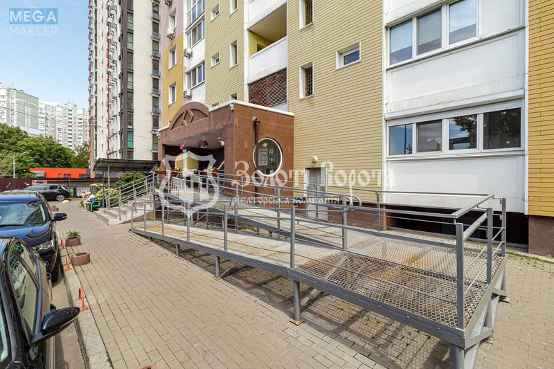 Продаж 1 кімнатної квартири (49/17,5/10), 24 пов. 25 пов. будинку, <a class="location-link" href="/kiev/" title="Недвижимость Київ">Київ</a>, <a class="location-link" href="/kiev/goloseevskij/" title="Недвижимость Голосіївський район">Голосіївський р-н</a>, Науки просп., 60а (изображение 12)