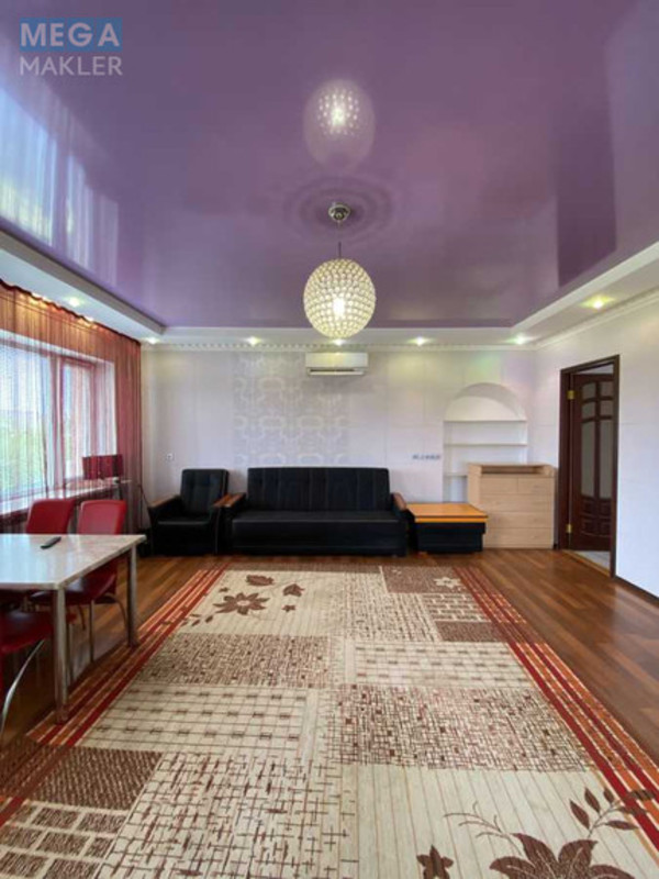 Продаж дома, 3&nbsp;поверху, 322&nbsp;кв.м, 6&nbsp;кімнат, ділянка 6,11&nbsp;соток, <a class="location-link" href="/borispol/" title="Недвижимость Бориспіль">Бориспіль</a>, Братуся (изображение 4)