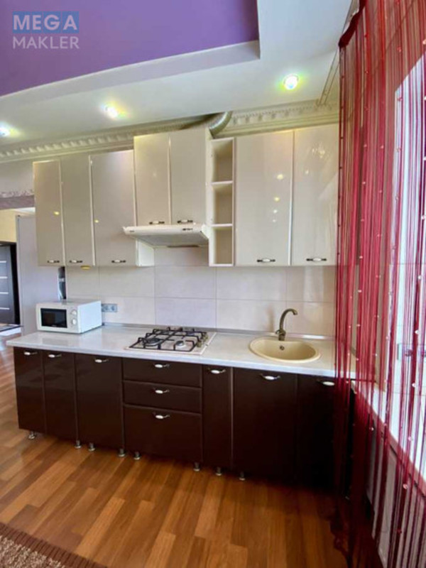 Продаж дома, 3&nbsp;поверху, 322&nbsp;кв.м, 6&nbsp;кімнат, ділянка 6,11&nbsp;соток, <a class="location-link" href="/borispol/" title="Недвижимость Бориспіль">Бориспіль</a>, Братуся (изображение 8)