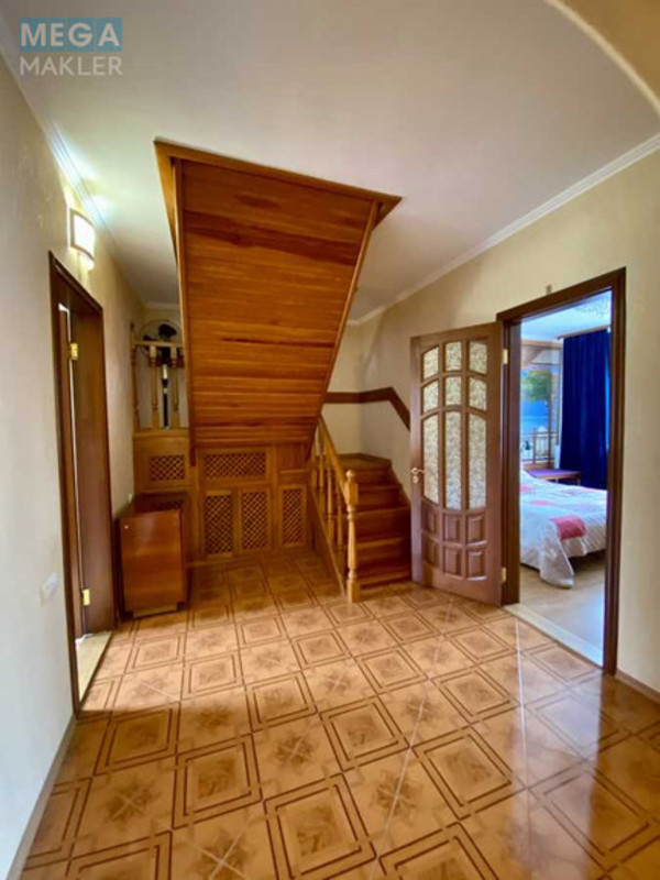 Продаж дома, 3&nbsp;поверху, 322&nbsp;кв.м, 6&nbsp;кімнат, ділянка 6,11&nbsp;соток, <a class="location-link" href="/borispol/" title="Недвижимость Бориспіль">Бориспіль</a>, Братуся (изображение 20)