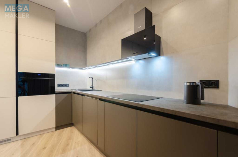 Оренда 3 кімнатної квартири, <a class="location-link" href="/kiev/" title="Недвижимость Київ">Київ</a>, <a class="location-link" href="/kiev/solomenskij/" title="Недвижимость Солом'янський район">Солом'янський р-н</a>, Митрополита Василя Липківського вул., 16а (изображение 10)