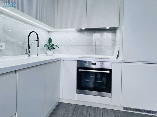 Продаж 3 кімнатної квартири (85/42/16), 16 пов. 17 пов. будинку, <a class="location-link" href="/kiev/" title="Недвижимость Київ">Київ</a>, <a class="location-link" href="/kiev/podolskij/" title="Недвижимость Подільський район">Подільський р-н</a>, Сергея Данченко вул., 32А (изображение 2)
