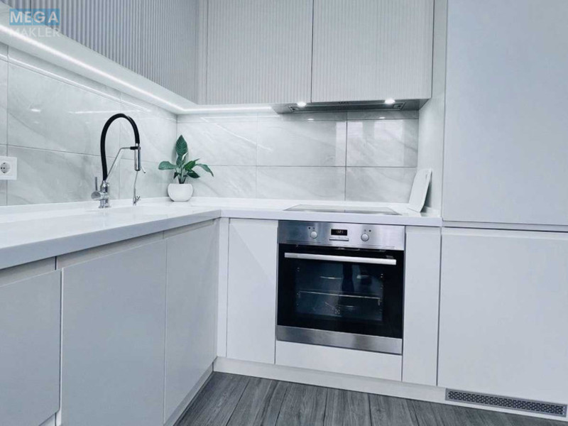 Продаж 3 кімнатної квартири (85/42/16), 16 пов. 17 пов. будинку, <a class="location-link" href="/kiev/" title="Недвижимость Київ">Київ</a>, <a class="location-link" href="/kiev/podolskij/" title="Недвижимость Подільський район">Подільський р-н</a>, Сергея Данченко вул., 32А (изображение 2)