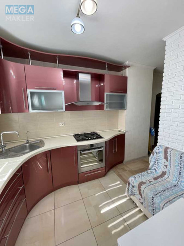Продаж 2 кімнатної квартири (52/30/8), 10 пов. 10 пов. будинку, <a class="location-link" href="/kiev/" title="Недвижимость Київ">Київ</a>, <a class="location-link" href="/kiev/desnyanskij/" title="Недвижимость Деснянський район">Деснянський р-н</a>, Сержа Лифаря ул. (изображение 2)