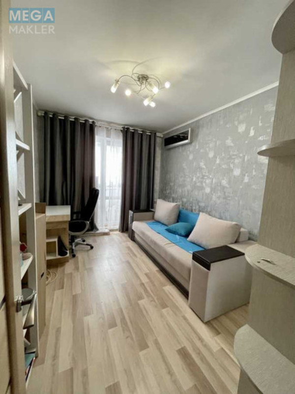 Продаж 2 кімнатної квартири (52/30/8), 10 пов. 10 пов. будинку, <a class="location-link" href="/kiev/" title="Недвижимость Київ">Київ</a>, <a class="location-link" href="/kiev/desnyanskij/" title="Недвижимость Деснянський район">Деснянський р-н</a>, Сержа Лифаря ул. (изображение 10)
