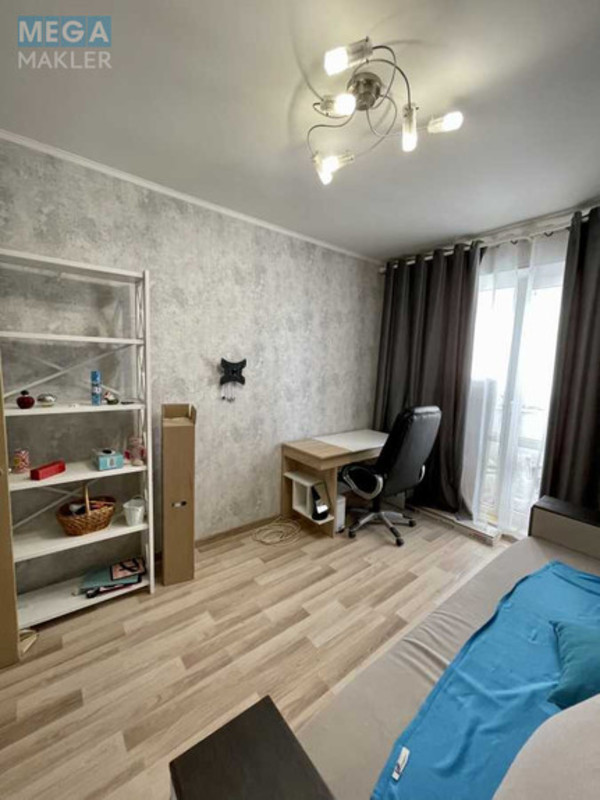 Продаж 2 кімнатної квартири (52/30/8), 10 пов. 10 пов. будинку, <a class="location-link" href="/kiev/" title="Недвижимость Київ">Київ</a>, <a class="location-link" href="/kiev/desnyanskij/" title="Недвижимость Деснянський район">Деснянський р-н</a>, Сержа Лифаря ул. (изображение 11)