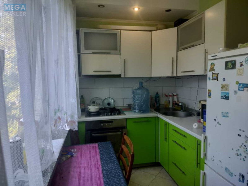 Оренда 2 кімнатної квартири, <a class="location-link" href="/kiev/" title="Недвижимость Київ">Київ</a>, <a class="location-link" href="/kiev/solomenskij/" title="Недвижимость Солом'янський район">Солом'янський р-н</a>, Михаила Донца ул., 27 (изображение 6)