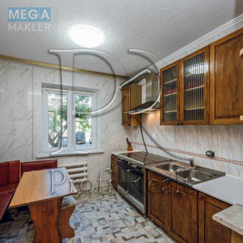 Продаж 5 кімнатної квартири (99/75/10), 1 пов. 10 пов. будинку, <a class="location-link" href="/kiev/" title="Недвижимость Київ">Київ</a>, <a class="location-link" href="/kiev/darnickij/" title="Недвижимость Дарницький район">Дарницький р-н</a>, Тростянецька вулиця, 3 (изображение 3)