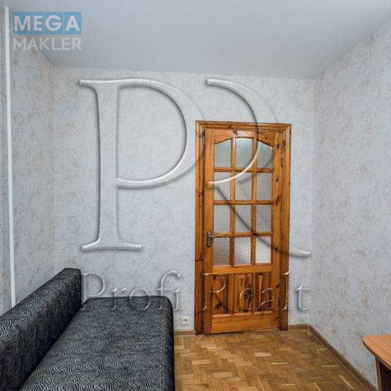 Продаж 5 кімнатної квартири (99/75/10), 1 пов. 10 пов. будинку, <a class="location-link" href="/kiev/" title="Недвижимость Київ">Київ</a>, <a class="location-link" href="/kiev/darnickij/" title="Недвижимость Дарницький район">Дарницький р-н</a>, Тростянецька вулиця, 3 (изображение 7)