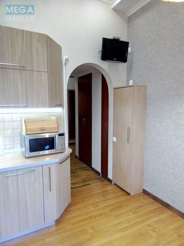 Оренда 2 кімнатної квартири, <a class="location-link" href="/kiev/" title="Недвижимость Київ">Київ</a>, <a class="location-link" href="/kiev/shevchenkovskij/" title="Недвижимость Шевченківський район">Шевченківський р-н</a>, Владимирская ул., 19а (изображение 10)
