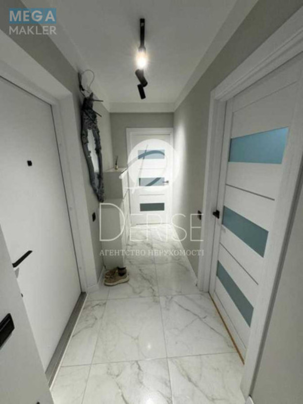 Продаж 3 кімнатної квартири (58/41/7), 5 пов. 9 пов. будинку, <a class="location-link" href="/kiev/" title="Недвижимость Київ">Київ</a>, <a class="location-link" href="/kiev/shevchenkovskij/" title="Недвижимость Шевченківський район">Шевченківський р-н</a>, Перемоги просп., 27 (изображение 14)