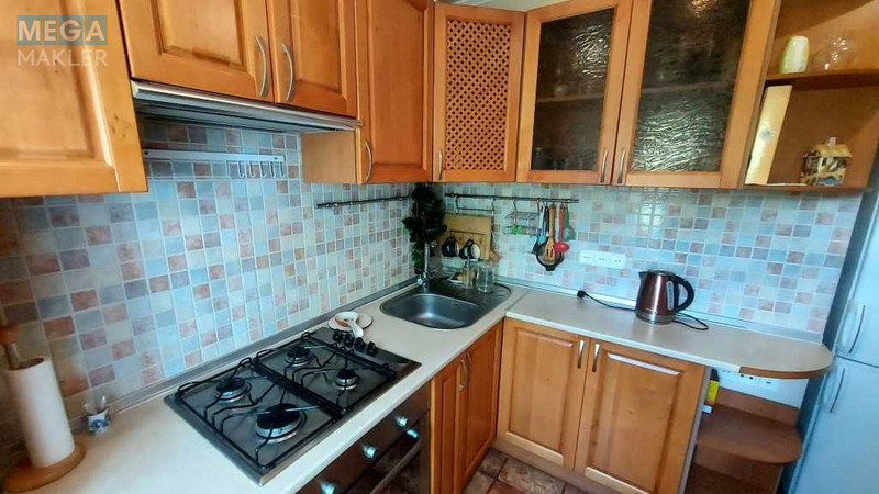 Оренда 1 кімнатної квартири, <a class="location-link" href="/kiev/" title="Недвижимость Київ">Київ</a>, <a class="location-link" href="/kiev/solomenskij/" title="Недвижимость Солом'янський район">Солом'янський р-н</a>, Воздухофлотский просп., 74 (изображение 4)