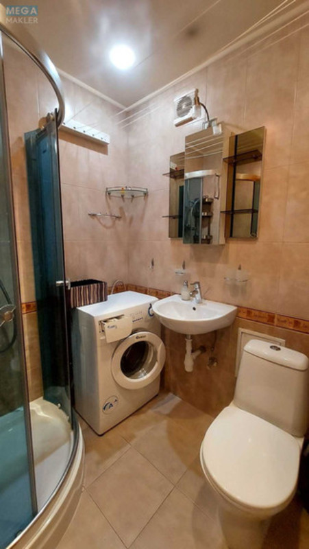 Оренда 1 кімнатної квартири, <a class="location-link" href="/kiev/" title="Недвижимость Київ">Київ</a>, <a class="location-link" href="/kiev/solomenskij/" title="Недвижимость Солом'янський район">Солом'янський р-н</a>, Воздухофлотский просп., 74 (изображение 6)