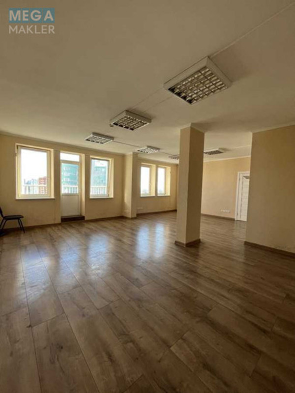 Продаж комерційної нерухомості, 87&nbsp;кв.м, под офис, <a class="location-link" href="/kiev/" title="Недвижимость Київ">Київ</a>, <a class="location-link" href="/kiev/darnickij/" title="Недвижимость Дарницький район">Дарницький р-н</a>, Николая Бажана просп., 10 (изображение 10)