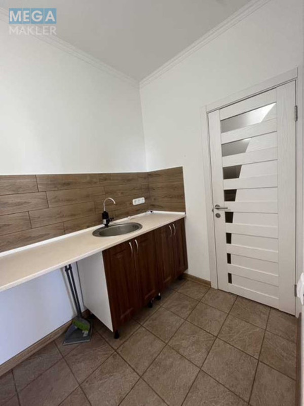 Продаж комерційної нерухомості, 87&nbsp;кв.м, под офис, <a class="location-link" href="/kiev/" title="Недвижимость Київ">Київ</a>, <a class="location-link" href="/kiev/darnickij/" title="Недвижимость Дарницький район">Дарницький р-н</a>, Николая Бажана просп., 10 (изображение 14)
