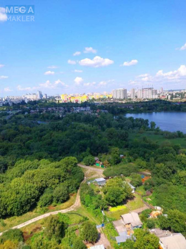 Оренда 3 кімнатної квартири, <a class="location-link" href="/kiev/" title="Недвижимость Київ">Київ</a>, <a class="location-link" href="/kiev/darnickij/" title="Недвижимость Дарницький район">Дарницький р-н</a>, Здолбуновская ул., 13 (изображение 2)