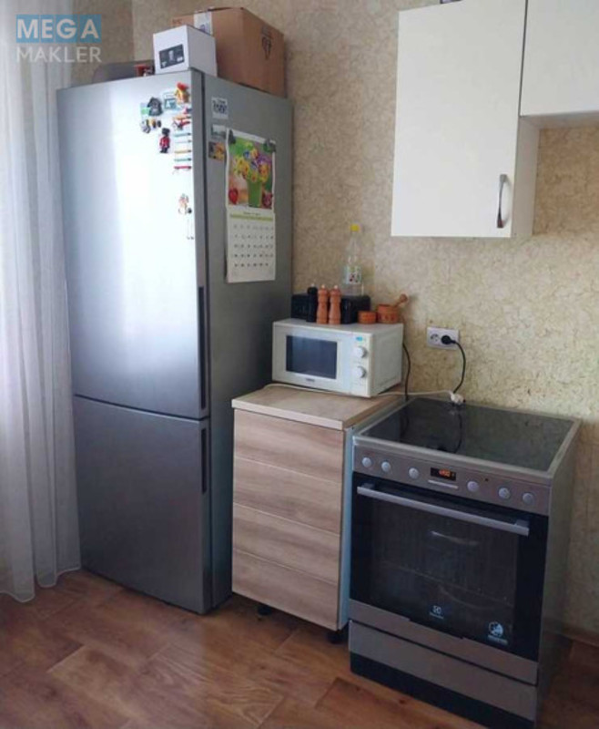 Оренда 3 кімнатної квартири, <a class="location-link" href="/kiev/" title="Недвижимость Київ">Київ</a>, <a class="location-link" href="/kiev/darnickij/" title="Недвижимость Дарницький район">Дарницький р-н</a>, Здолбуновская ул., 13 (изображение 4)