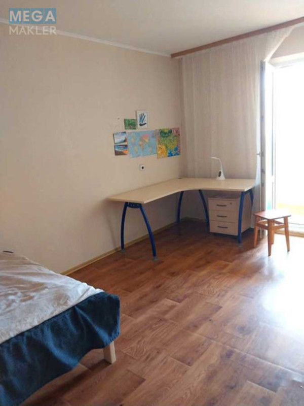 Оренда 3 кімнатної квартири, <a class="location-link" href="/kiev/" title="Недвижимость Київ">Київ</a>, <a class="location-link" href="/kiev/darnickij/" title="Недвижимость Дарницький район">Дарницький р-н</a>, Здолбуновская ул., 13 (изображение 6)
