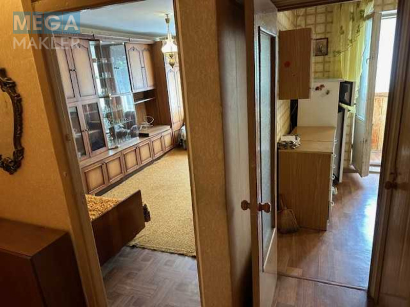 Оренда 1 кімнатної квартири, <a class="location-link" href="/kiev/" title="Недвижимость Київ">Київ</a>, <a class="location-link" href="/kiev/svyatoshinskij/" title="Недвижимость Святошинський район">Святошинський р-н</a>, Гната Юры ул., 14в (изображение 13)