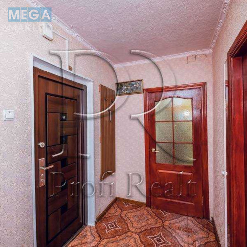 Продаж 2 кімнатної квартири (56/31/8), 1 пов. 16 пов. будинку, <a class="location-link" href="/kiev/" title="Недвижимость Київ">Київ</a>, <a class="location-link" href="/kiev/svyatoshinskij/" title="Недвижимость Святошинський район">Святошинський р-н</a>, Доброхотова Академіка вулиця, 17 (изображение 17)