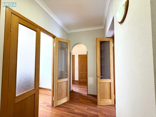 Продаж 3 кімнатної квартири (89,1/57,7/8,1), 4 пов. 6 пов. будинку, <a class="location-link" href="/kiev/" title="Недвижимость Київ">Київ</a>, <a class="location-link" href="/kiev/pecherskij/" title="Недвижимость Печерський район">Печерський р-н</a>, Банкова вул., 3 (изображение 5)